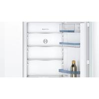 Vgradni hladilnik z zamrzovalnikom Bosch KIV86VFE1